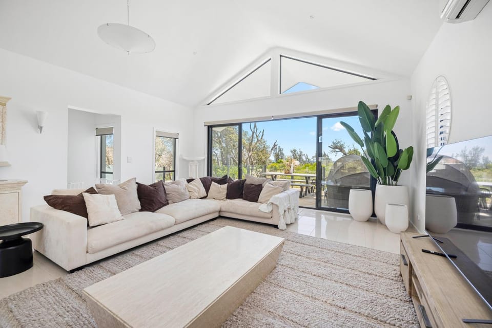 Balcony/Terrace, Living room