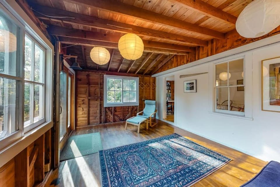Beachroad Hideout House in Menemsha