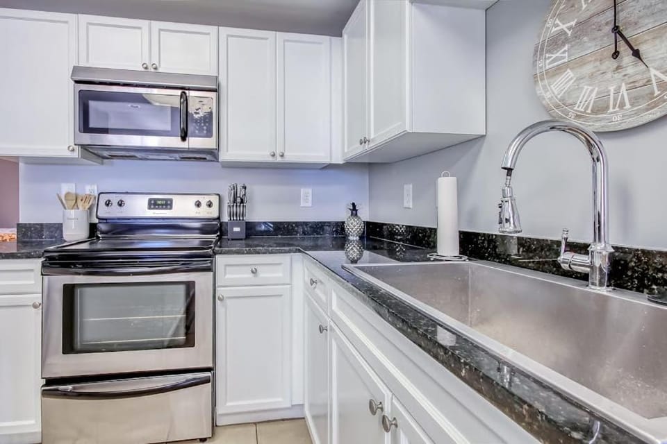 Coconut Grove 203 Apartment in North Myrtle Beach