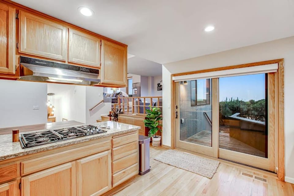 Latitude 38 House in Bodega Bay