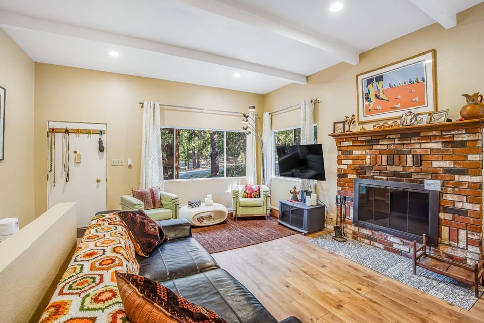 Meadow Creek House House in Idyllwild-Pine Cove
