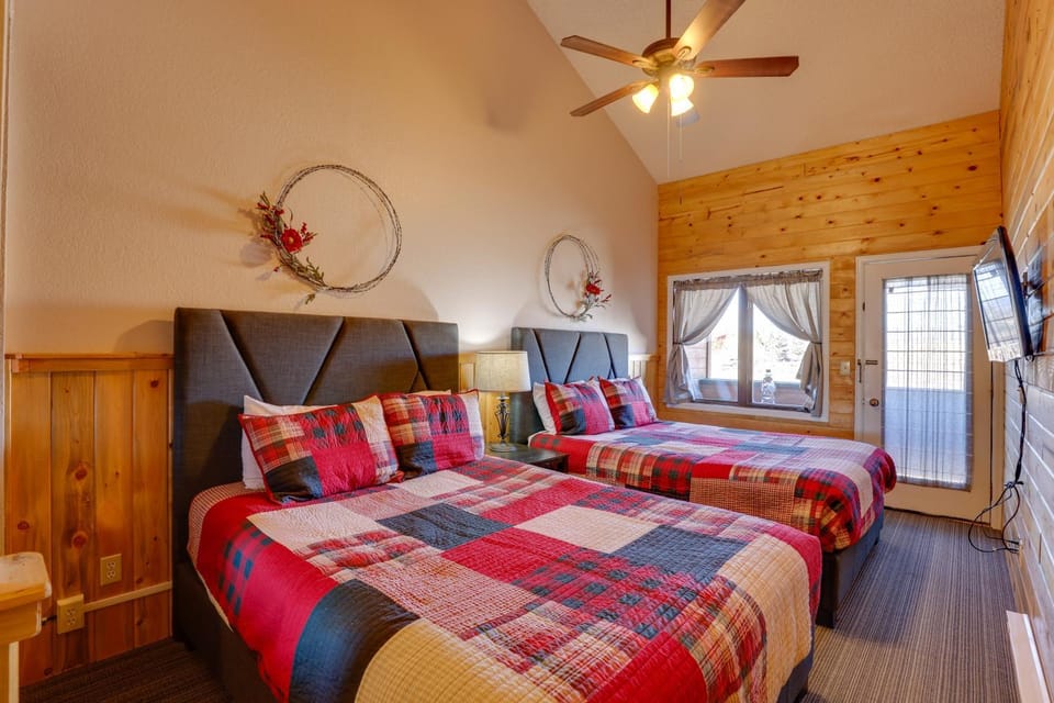 2 Mi to Granby Ranch: Resort Studio w/ Pool Access House in Granby
