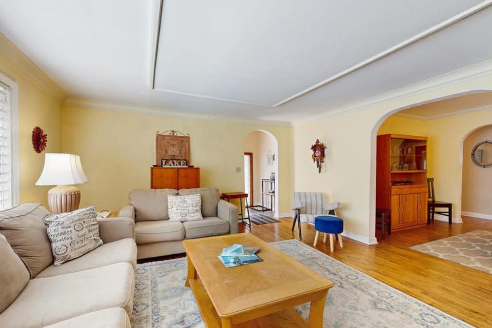 Wine Down Cottage House in Chikaming Township