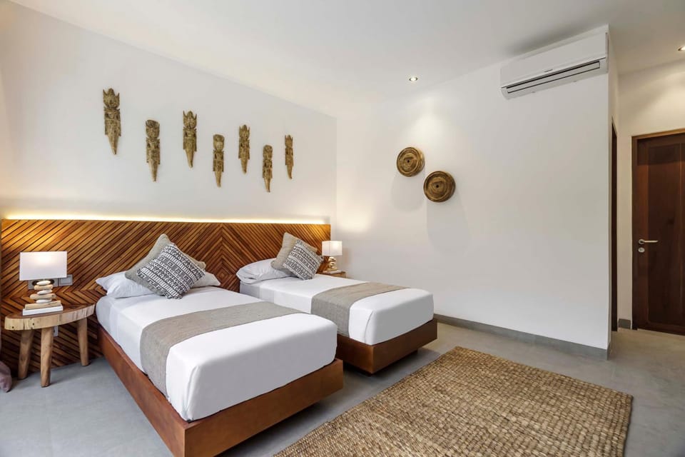 Bed, Bedroom, air conditioner