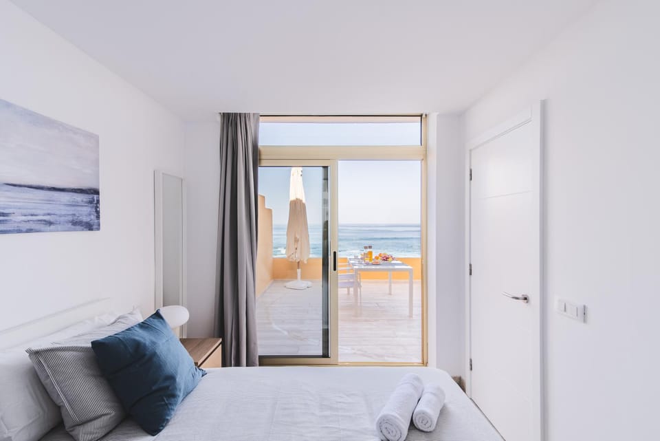 Home2Book Design Sea Front Las Canteras1 Beach Apartment in Las Palmas de Gran Canaria