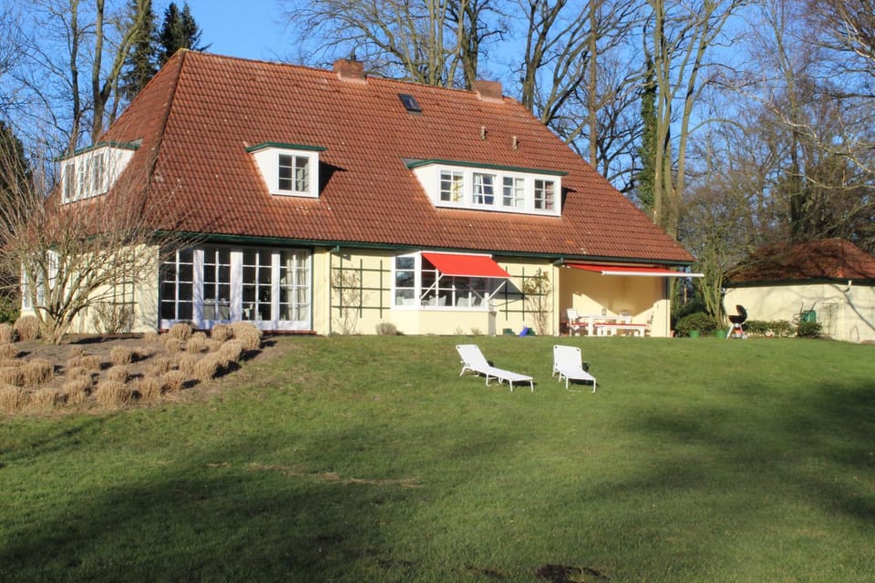 Property building, Garden