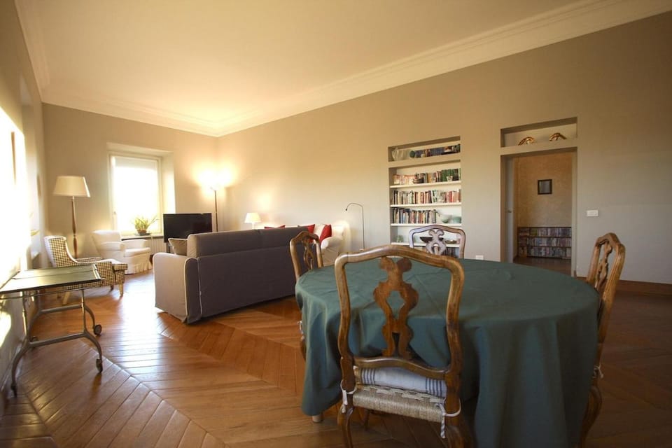 Residenza Maggiore With Panoramic View Apartment in Rome