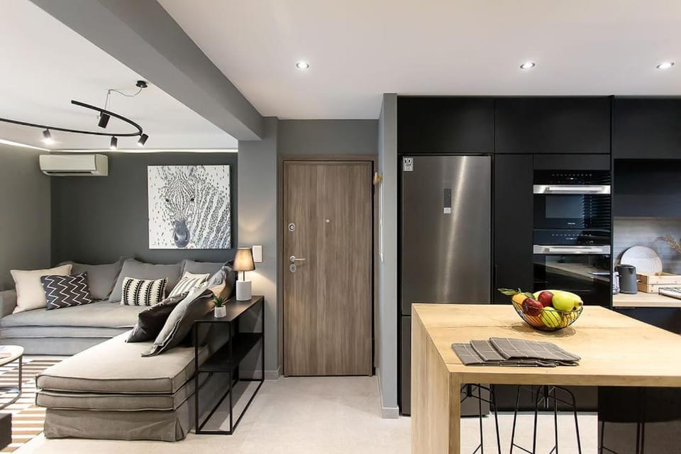 Kitchen or kitchenette, Living room, Dining area