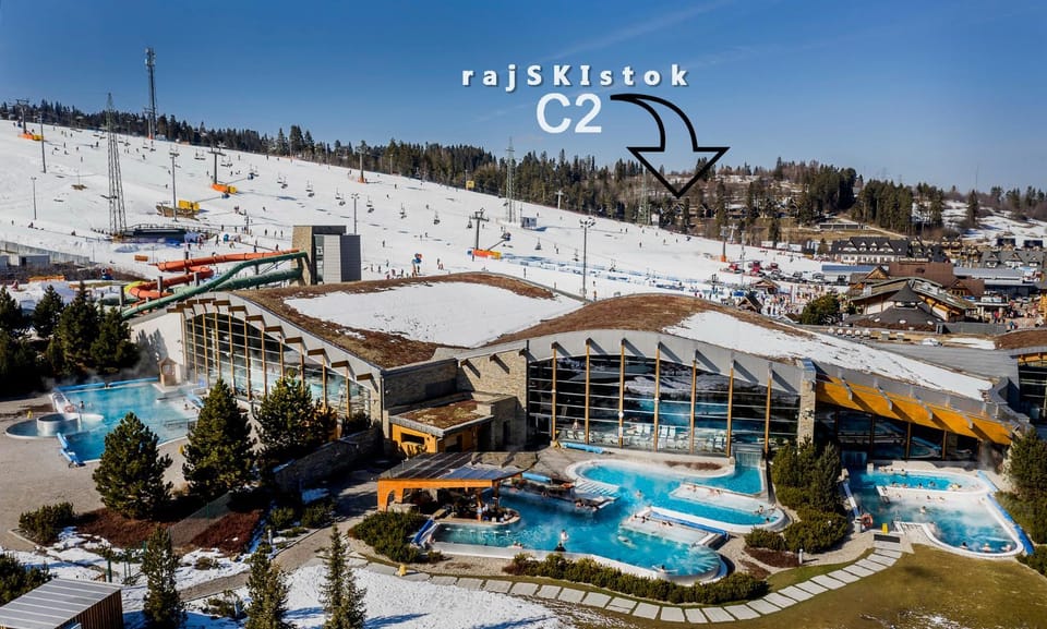 Property building, Skiing