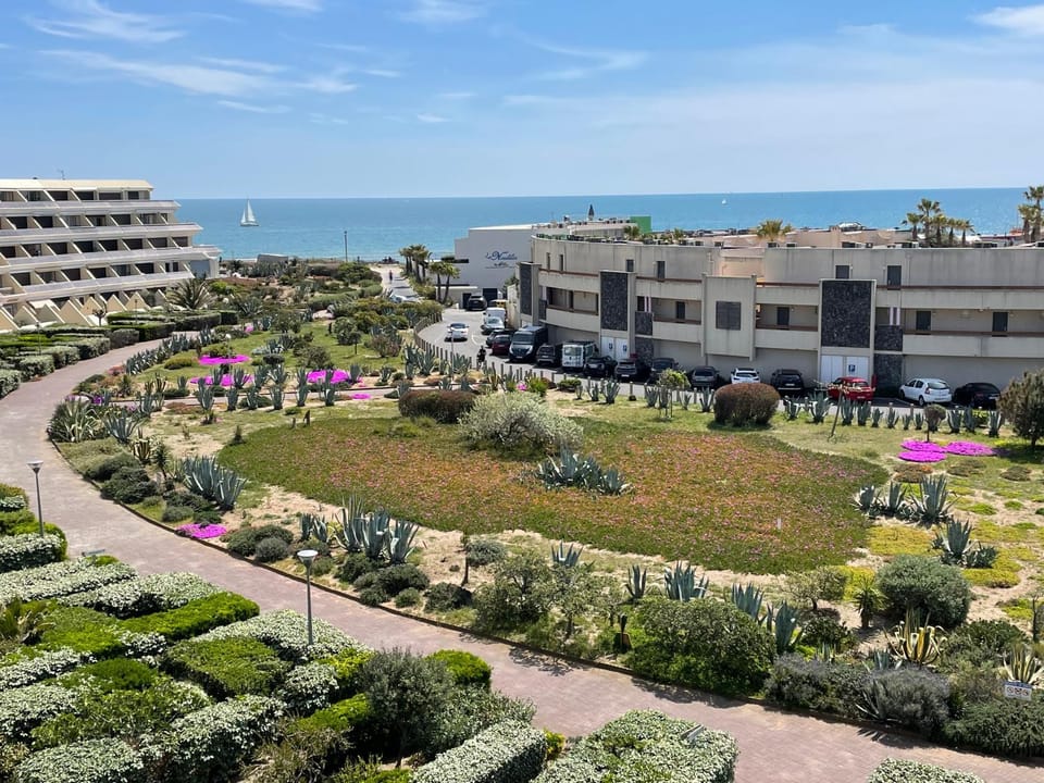 Garden view, Garden view, Sea view, Sea view