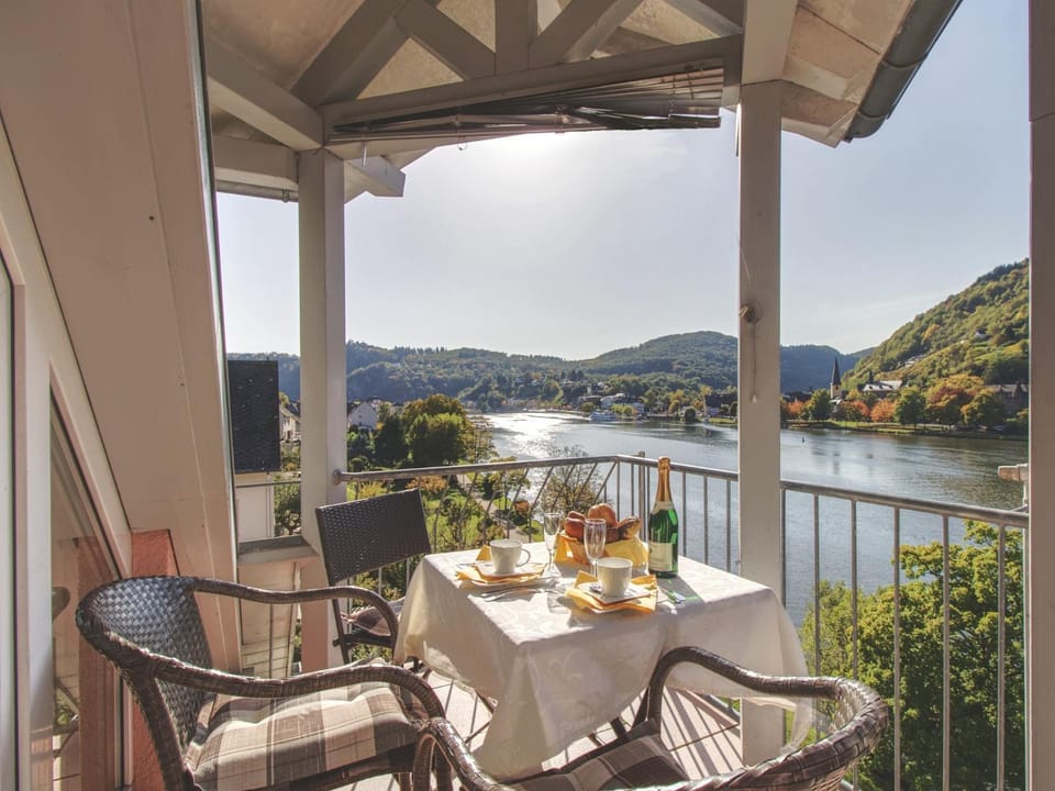 Balcony/Terrace, River view