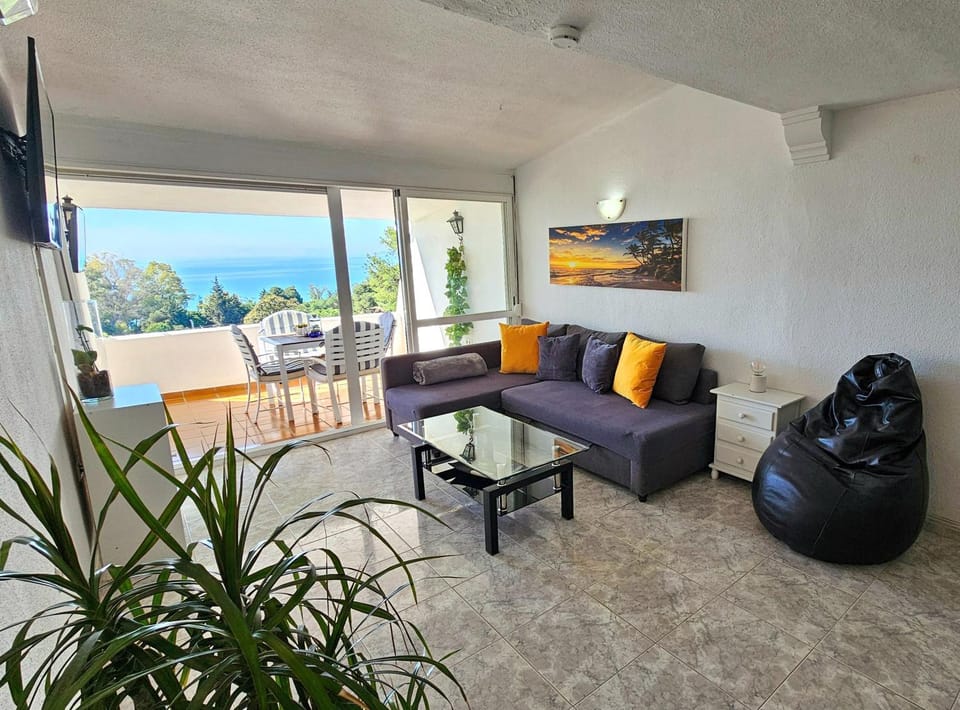 Dúplex con Vistas al Mar, cerca de la playa y puerto Apartment in Costa del Sol