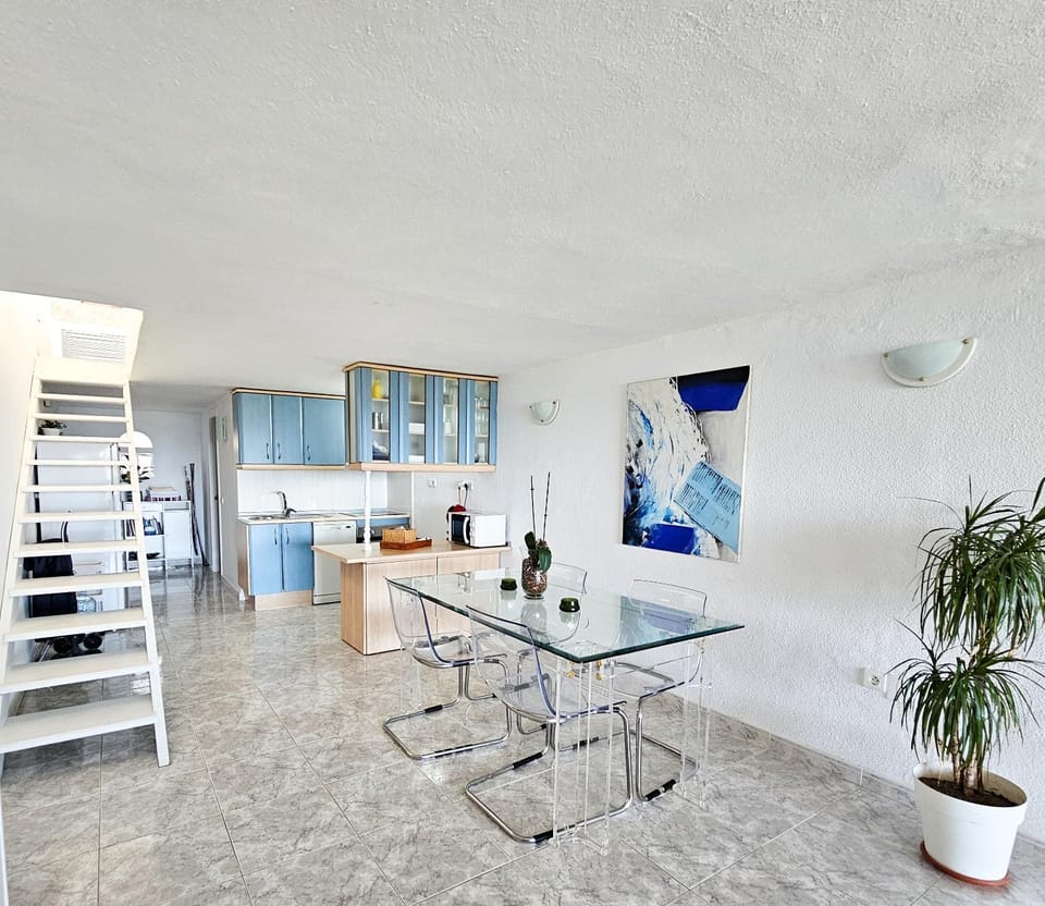 Dúplex con Vistas al Mar, cerca de la playa y puerto Apartment in Costa del Sol