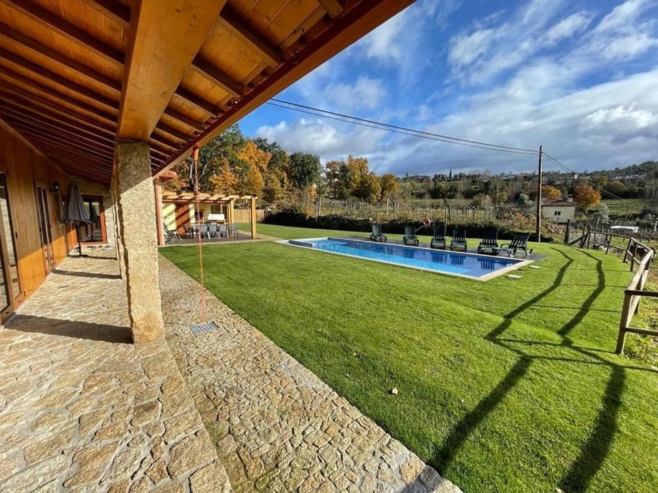 Garden, View (from property/room), Swimming pool