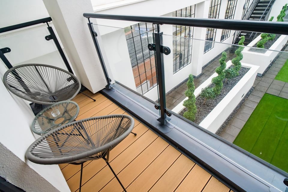 Balcony/Terrace, Garden view