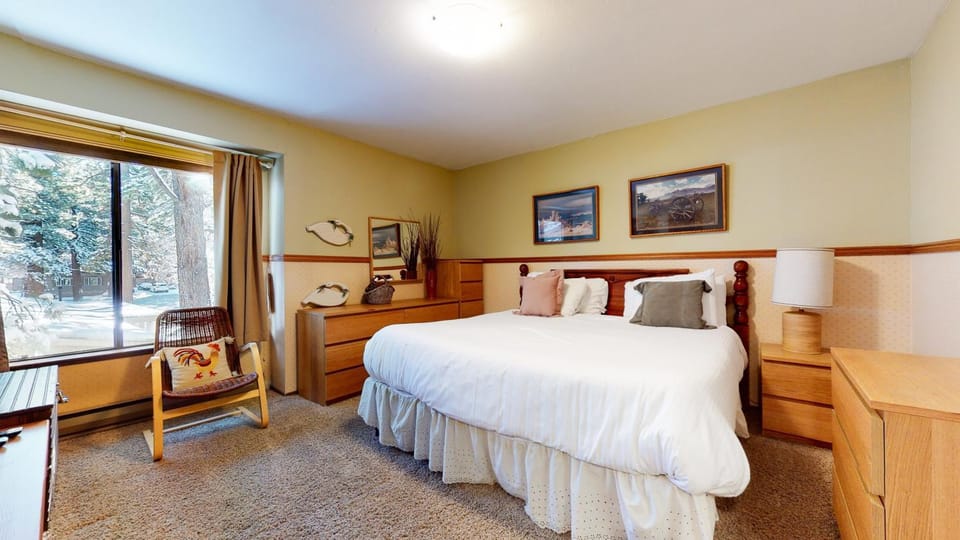 Horizons 4 #186 condo Apartment in Mammoth Lakes