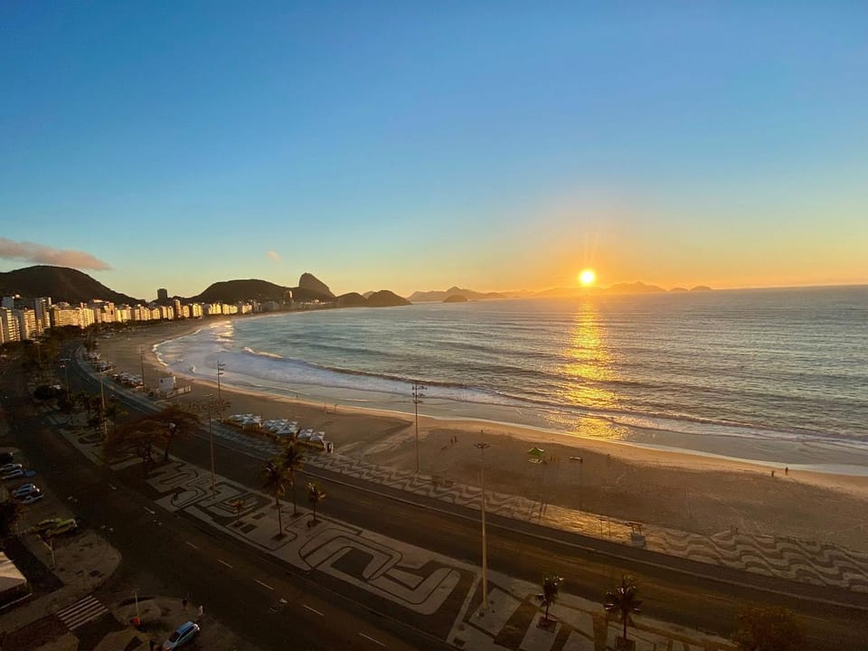 Seafront studio in Copacabana | A 3806/1203 Apartment in Rio de Janeiro
