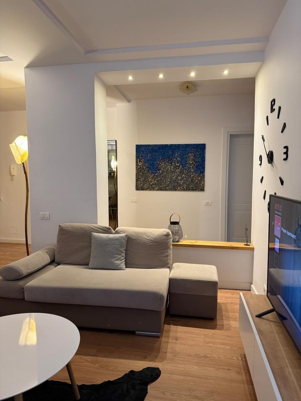 TV and multimedia, Living room, Seating area