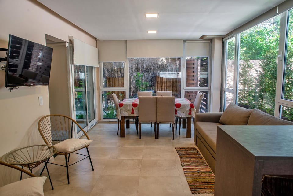 Living room, Dining area
