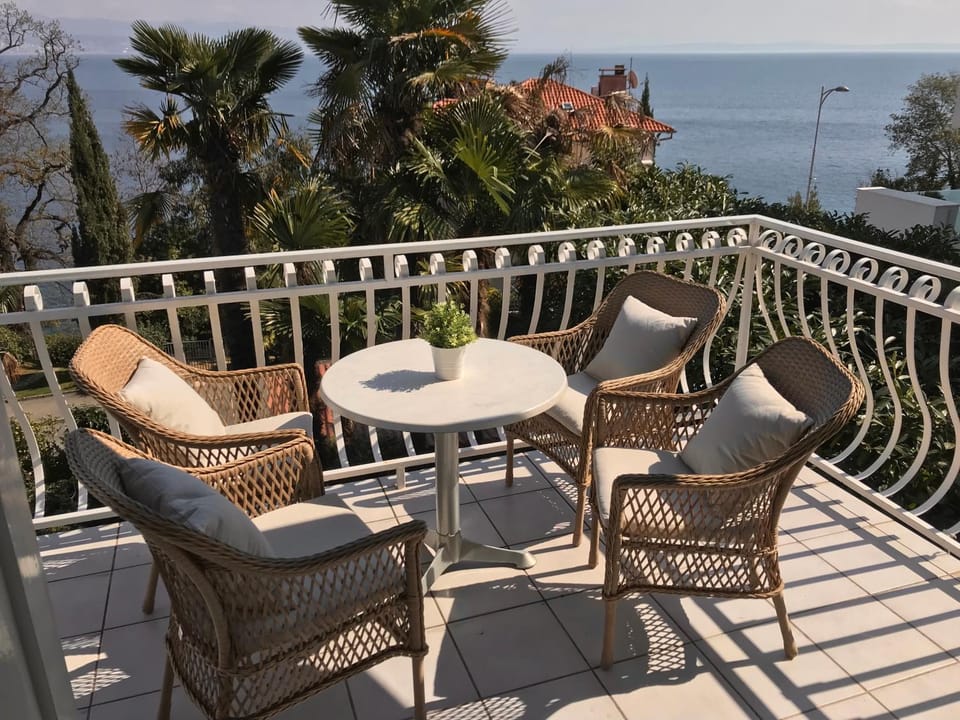 Day, View (from property/room), Balcony/Terrace, Sea view