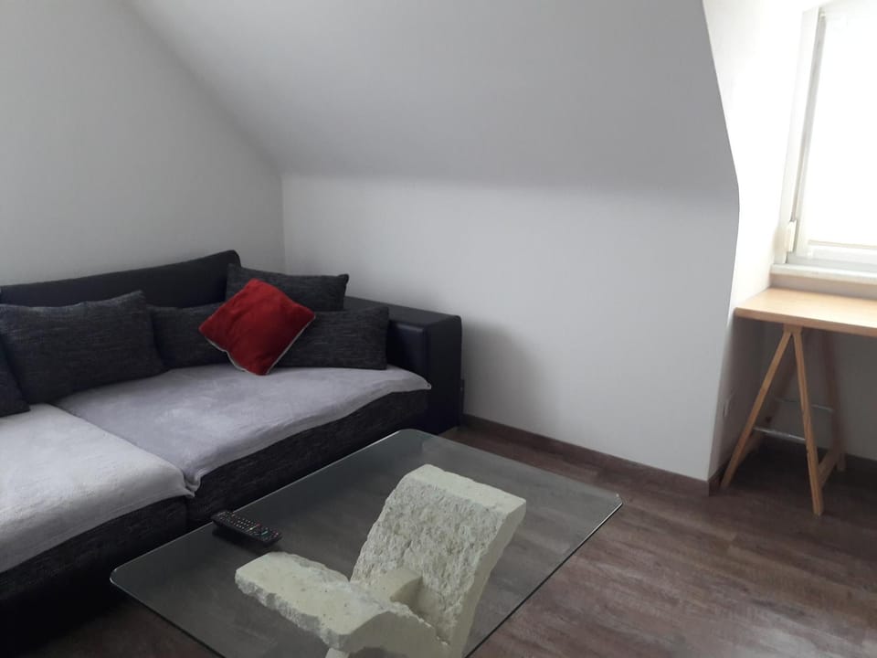 Bed, Living room, Seating area
