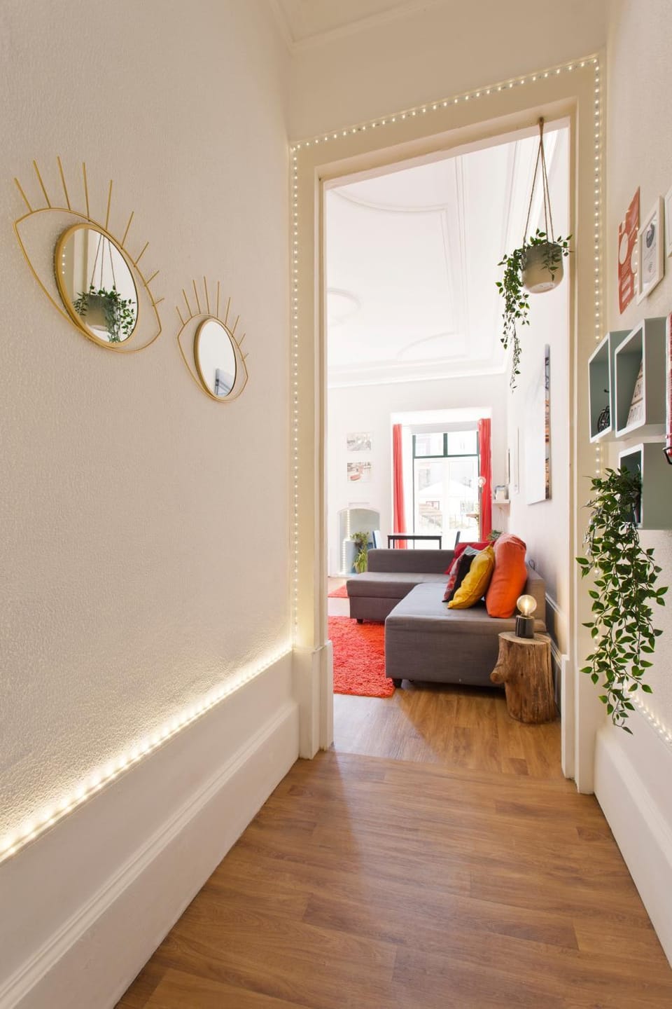 Facade/entrance, Living room, Decorative detail