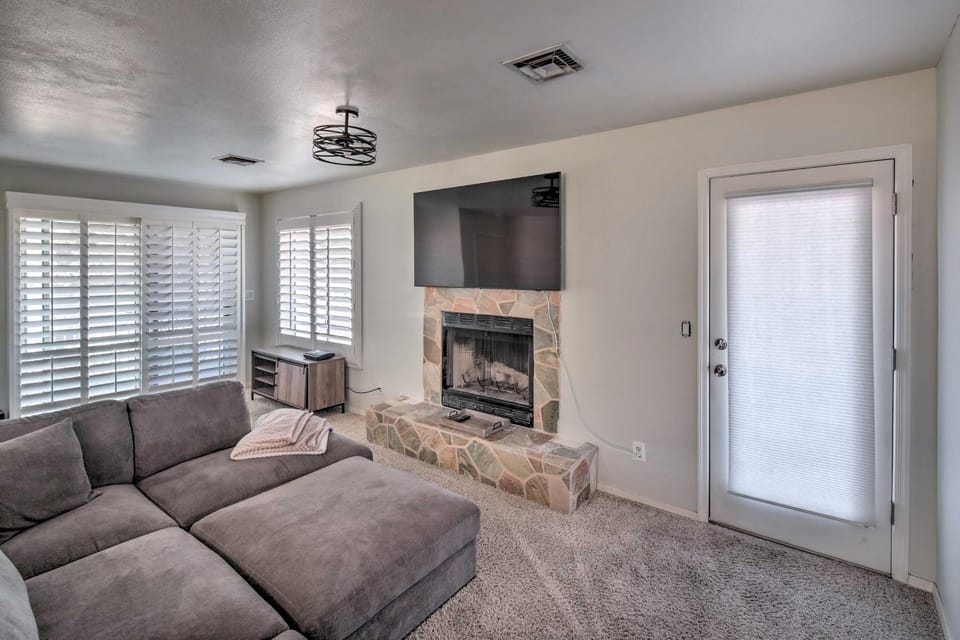 Parker Home on the Colorado River w/ Views! House in Earp