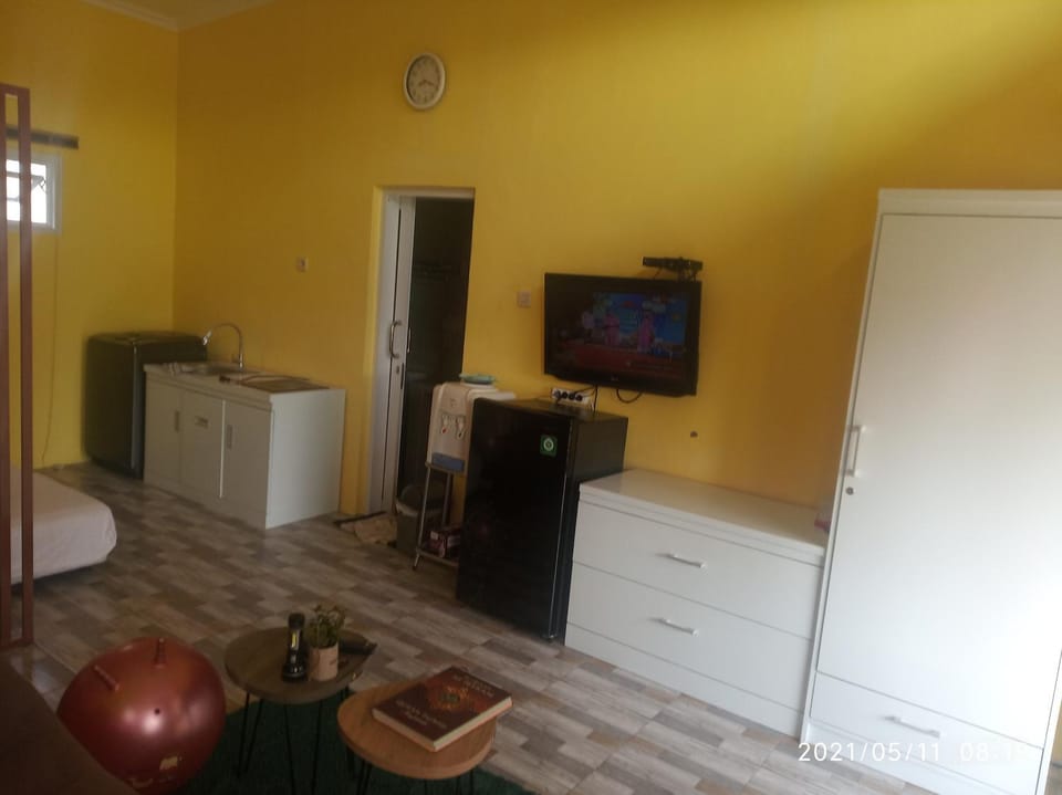 TV and multimedia, Kitchen or kitchenette