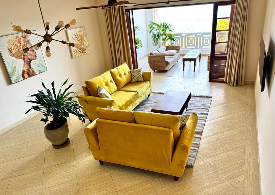 Living room, Photo of the whole room