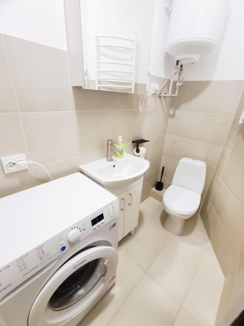 Toilet, washing machine