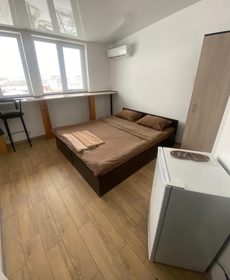 Студія в центрі міста , 7 поверх без ліфту Apartment in Lviv Oblast