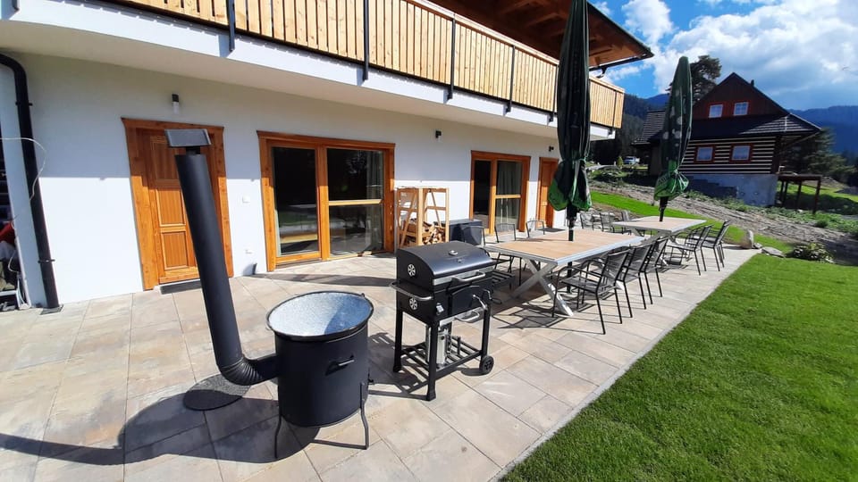 BBQ facilities, Balcony/Terrace, Seating area