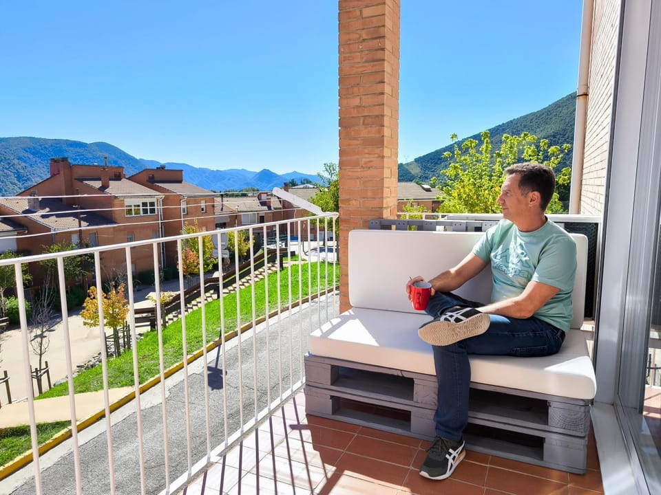 View (from property/room), Balcony/Terrace, Garden view, Mountain view, Quiet street view