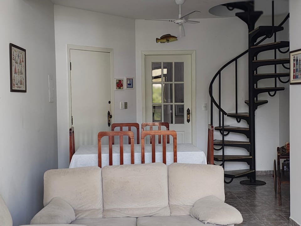 Apto Ubatuba Praia Grande - 4 quartos - piscina privativa Apartment in Ubatuba