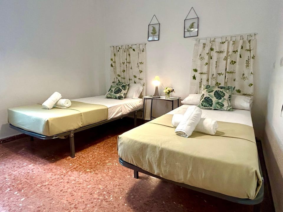 GATU Galeno en pleno centro histórico, junto zona de ocio - Mayores de 21 años y familias " Apartment in El Puerto de Santa María