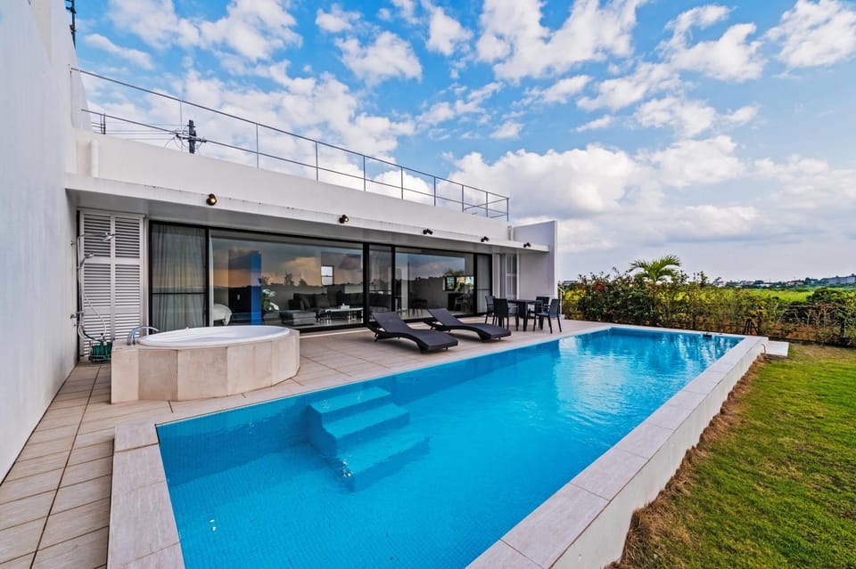 Patio, Swimming pool
