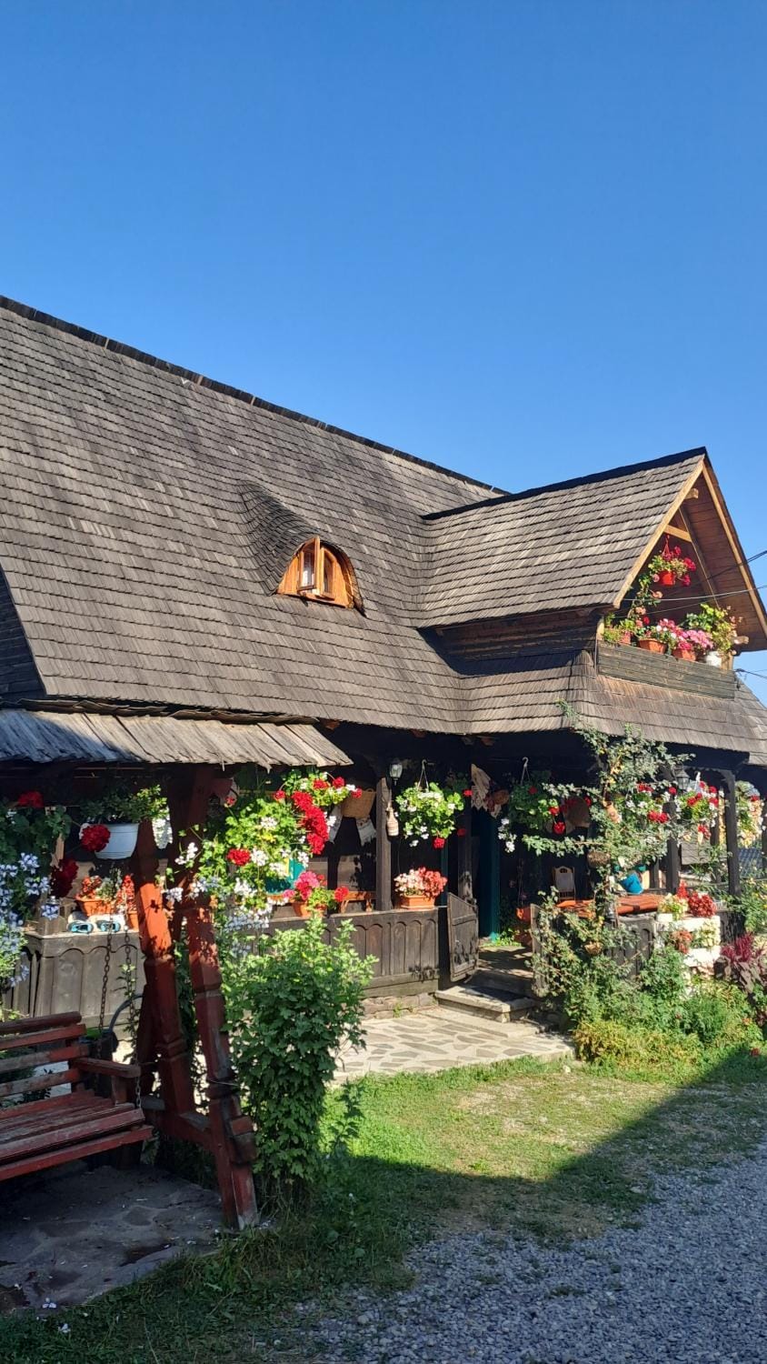Casuta bunicilor Breb House in Romania