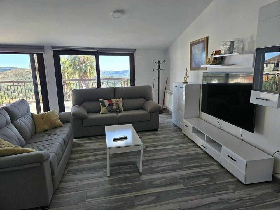 Communal lounge/ TV room, Living room