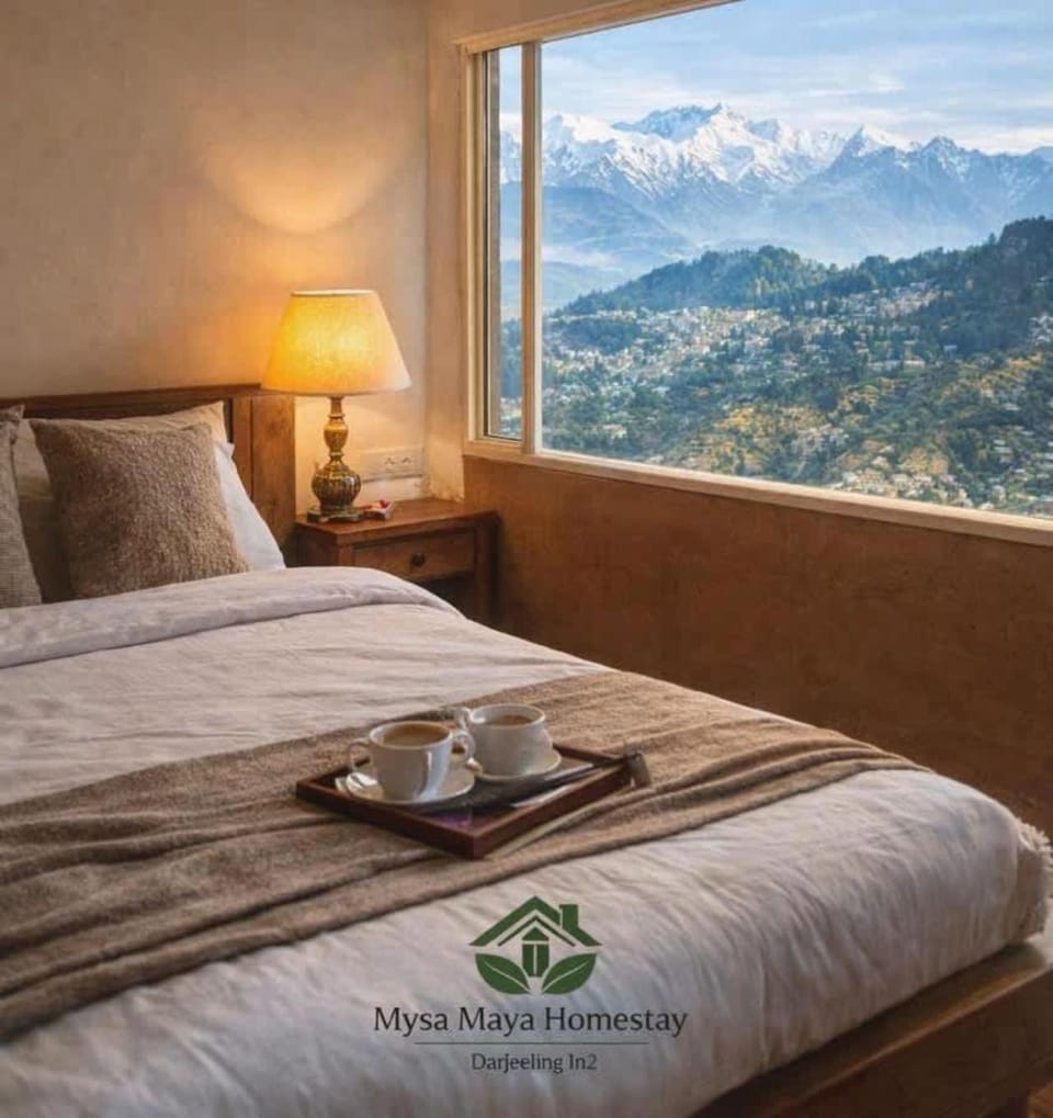 Bedroom, Mountain view