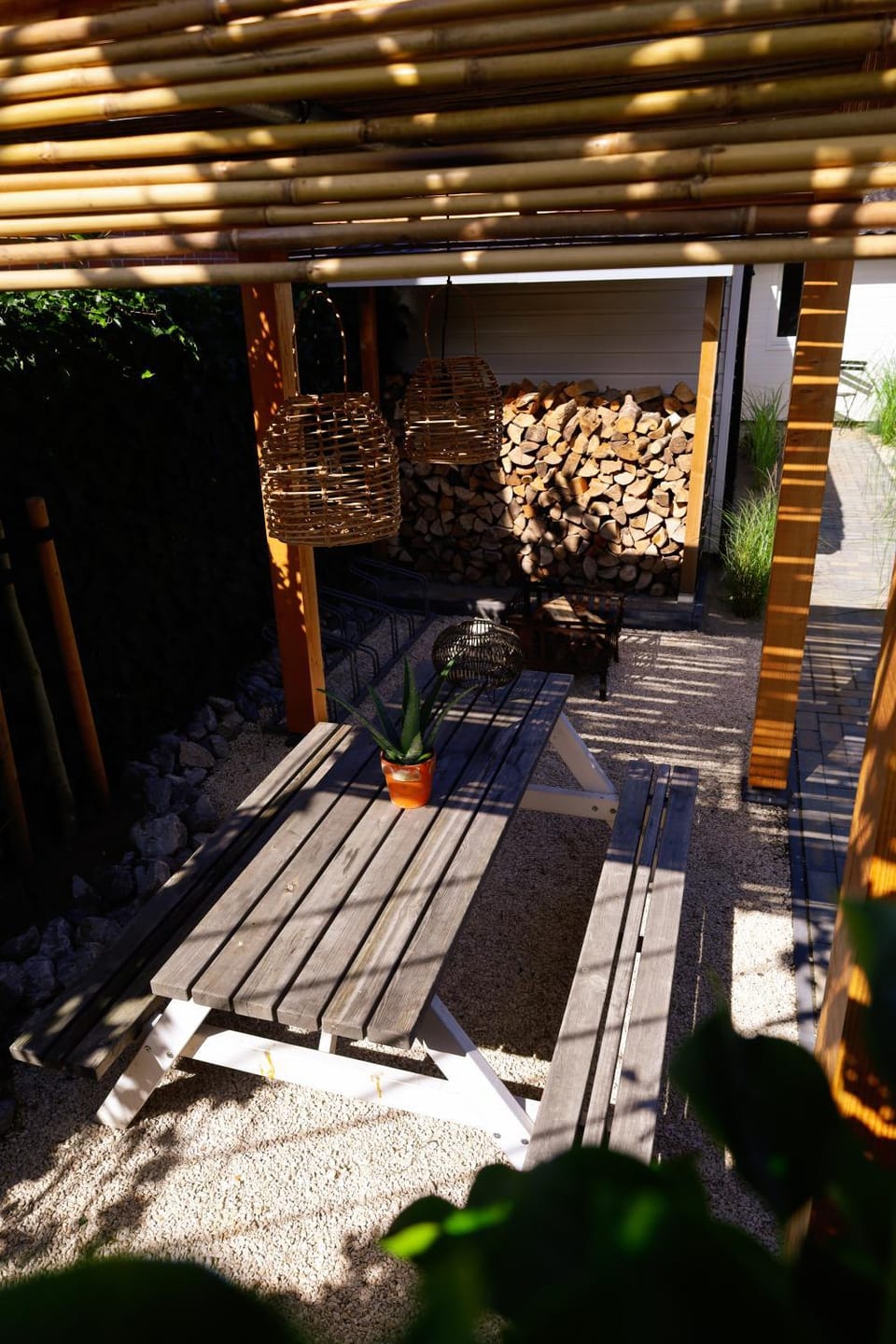 Patio, BBQ facilities, Garden