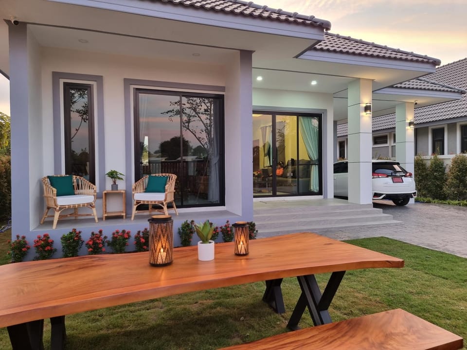 Baan Dalah Buriram Villa in Laos