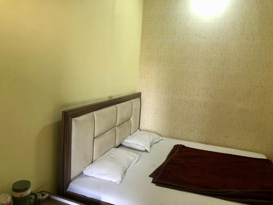 Hotel Abhishek Hotel in Uttar Pradesh