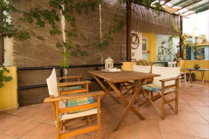 Neo Pedino-Pesperago House in Decentralized Administration of the Aegean