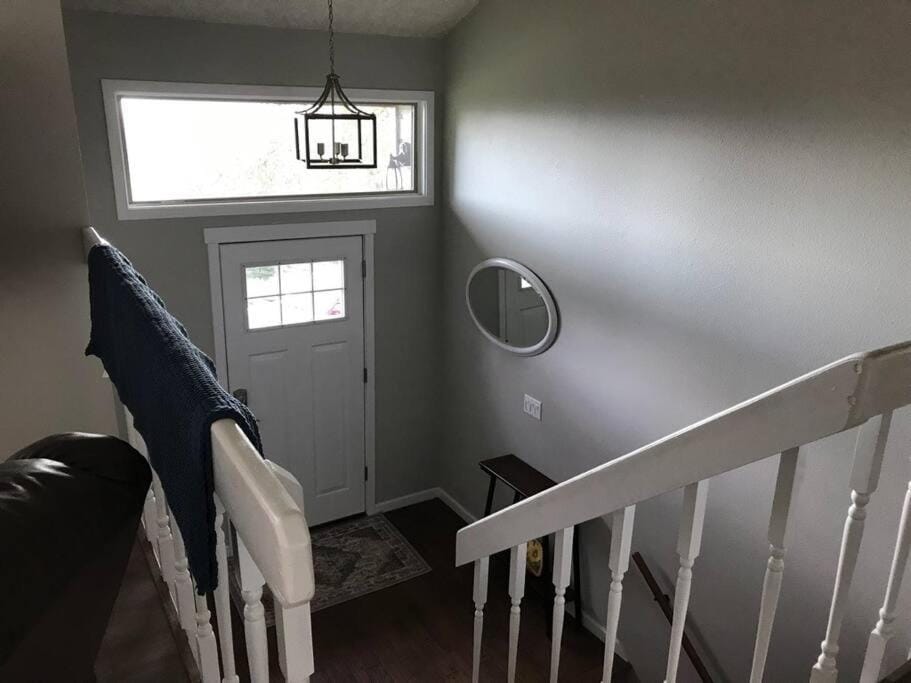 Spectacular Valley View in Wine Country House in Newberg