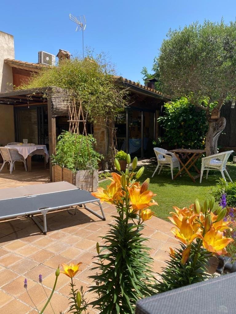 El Jardí de la Muralla Apartment in Baix Empordà