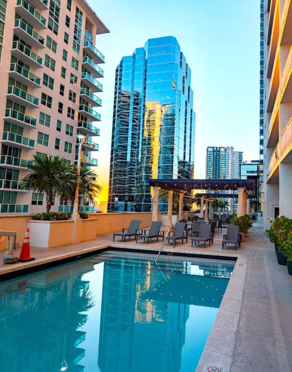 1Bd Apt with Free Parking and Amazing View Apartment in Brickell
