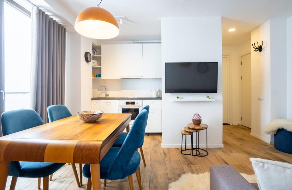 Living room, kitchen