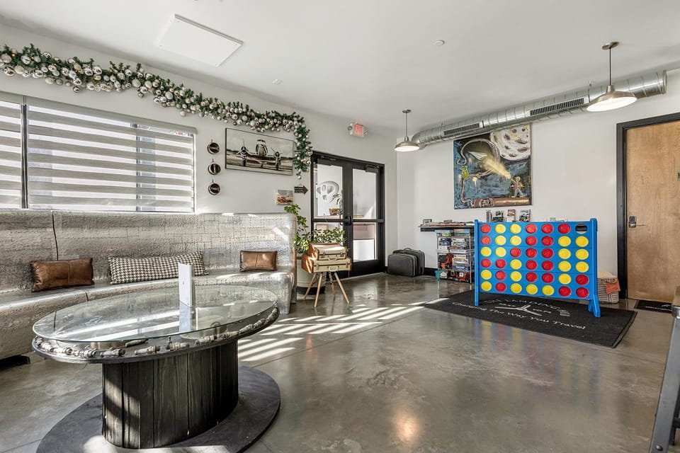 Communal lounge/ TV room, TV and multimedia, Photo of the whole room, pet friendly