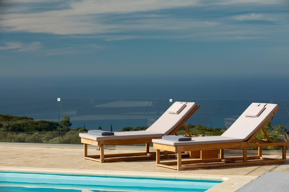 Sea view, Swimming pool