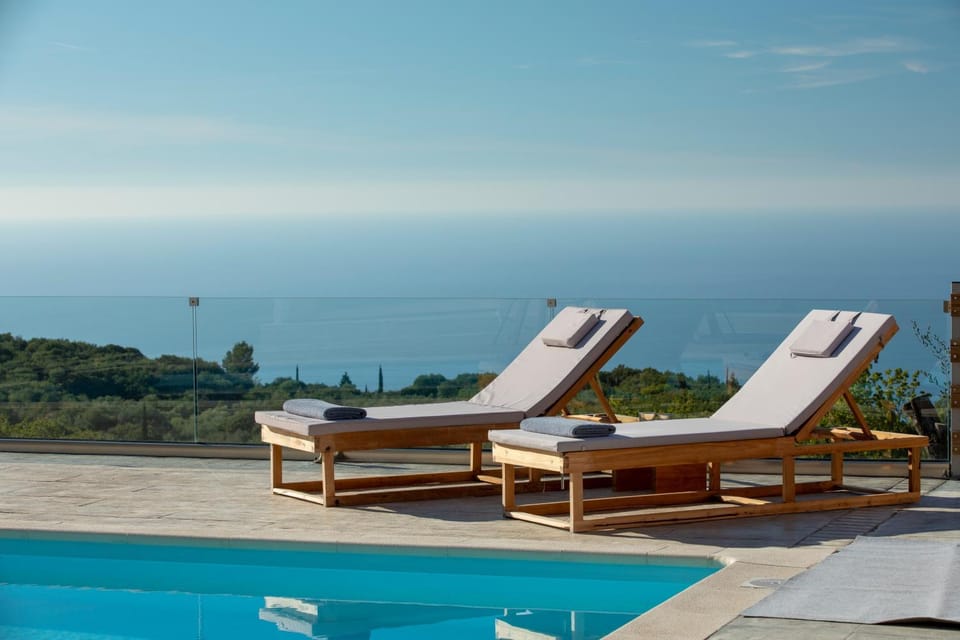 Sea view, Swimming pool